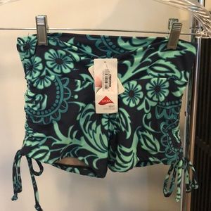 Liquido Active shorts